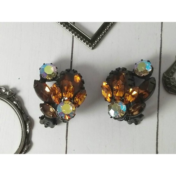 Vintage Original by Robert Earrings - Japanned Rhinestone Clip on Earrings - Picture 3 of 6